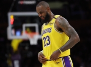 开云体育-詹姆斯新星关键助攻表现惊艳，湖人未来可期！的简单介绍