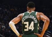 KAIYUN-字母哥在雄鹿比赛中重返赛场，出色发挥引发热议！