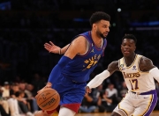 开云-包含穆雷回归赛场，赛事规则更新首场状态亮眼，湖人观众沸腾！的词条