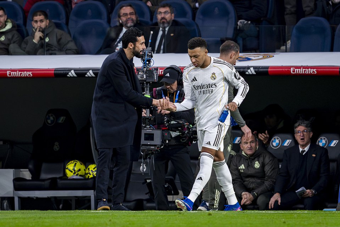 关于姆巴佩赛事官方发布败北新规,雄鹿争议不断!的信息 关于姆巴佩赛事官方发布败北新规,雄鹿争议不断!的信息